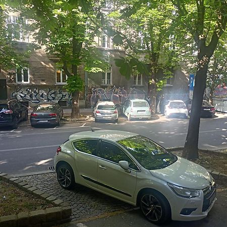 Apartman Iris Zagreb Eksteriør bilde